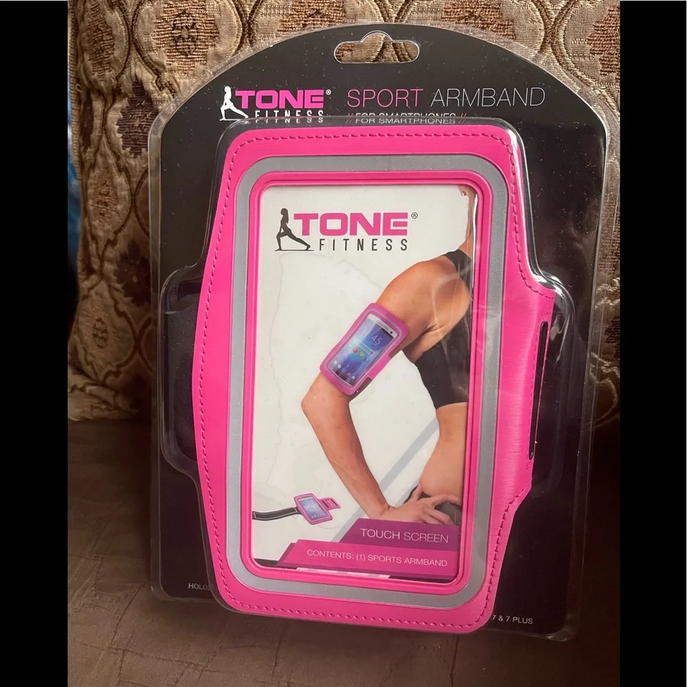 New Sports Armband With Touchscreen